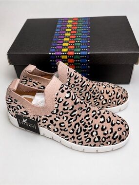 Bernie Mev Slip-On Sneakers Blush Leopard Knit | Vegan | Comfort Shoes | Size 38